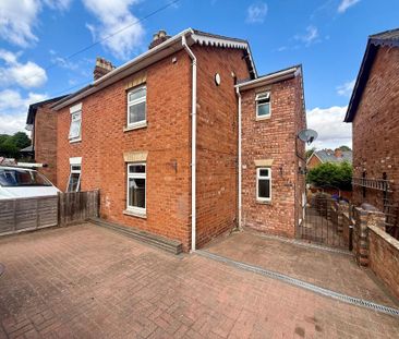 3 bedroom semi-detached house to rent - Photo 3