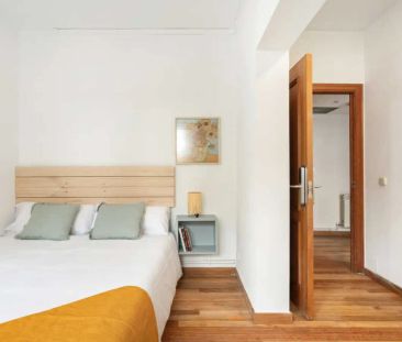 Room in a shared 10-bedroom apartment for rent in Atalaya. - Foto 4