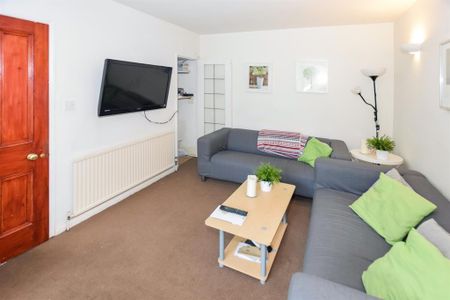 1 bedroom in a house share to rent - Photo 5