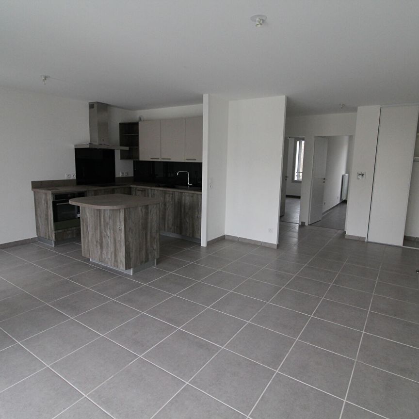 Location Appartement 3 pièces 68m² - Photo 1
