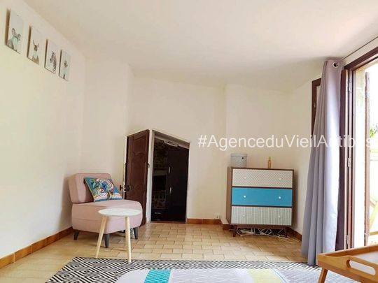 Vieil Antibes, location à l'année de 48 m² + terrasse - Photo 1