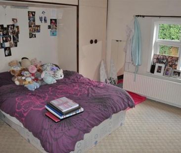 5 bed-roomed detached student house - Photo 4