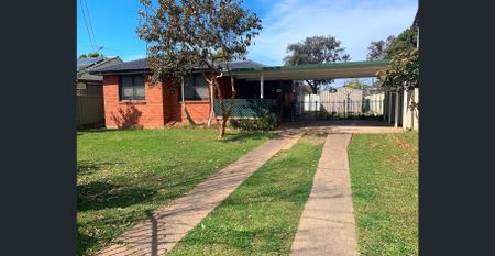 **Charming Family Home in Prime Minto Location** - Photo 3