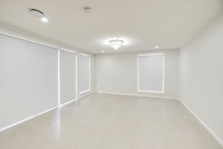 “Family home on convenient Location!” - Photo 2