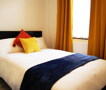 4 bedroom terraced house to rent - Photo 3