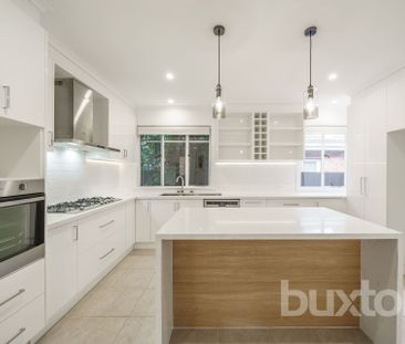 3 Windsor Avenue, Oakleigh South VIC 3167 - House For Rent | Domain - Photo 5