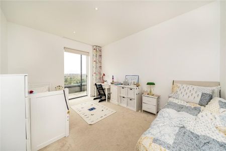 3 bedroom penthouse to rent - Photo 3