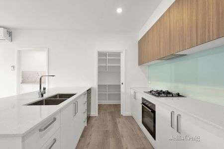 2A Murdo Road, Clayton - Photo 3