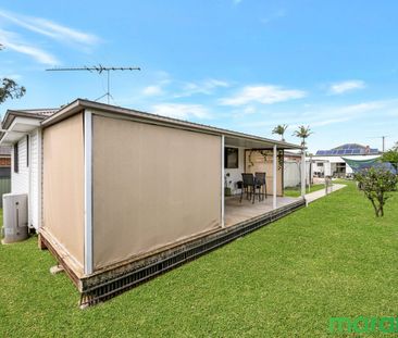 SET IN A FANTASTIC LOCATION! - Photo 5