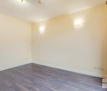 1 bedroom semi-detached house to rent - Photo 5