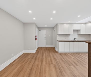 For Lease - 131 Lakeshore Road Unit# 4, Oakville, Ontario - Photo 2