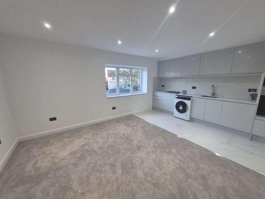 Long Lane, Croydon, CR0 - Photo 1