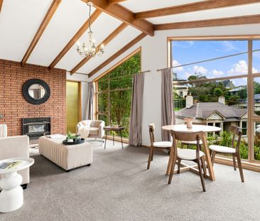 Elevated family home - Photo 2
