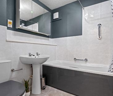 1 bedroom flat to rent - Photo 6