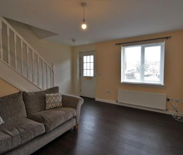 2 bedroom terraced house to rent - Photo 2