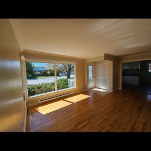 4 1/2 rez de chaussé maison - Photo 2