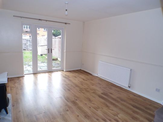 2 bedroom townhouse to rent - Photo 1