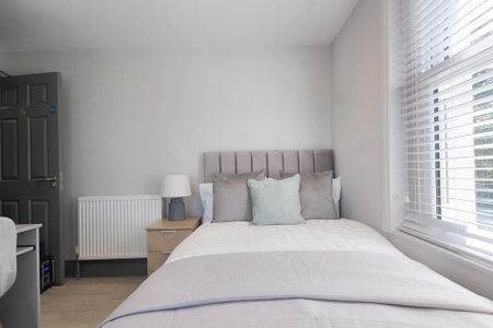 1 bedroom property to rent - Photo 3