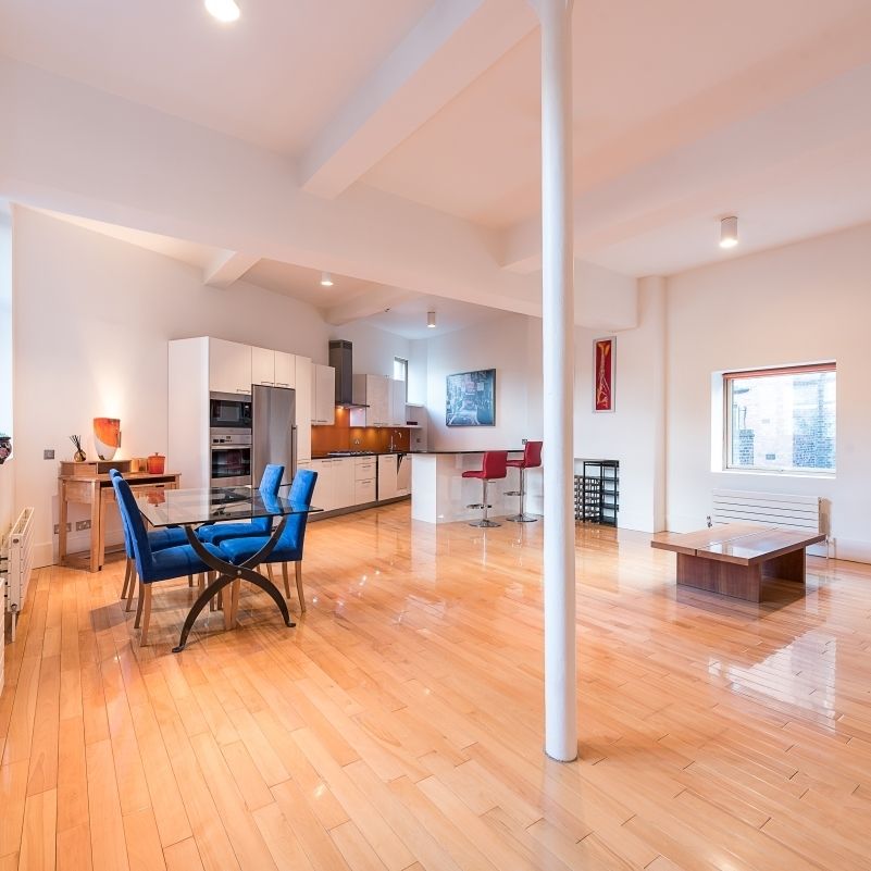 2 bedroom flat to rent - Photo 1