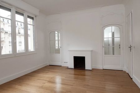 Rental Apartment Paris 8th - Photo 4