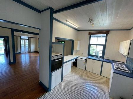 Elevated Queenslander Charm in Prime Inner-City Location - Photo 5