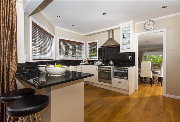 REMUERA - 4 Bedrooms House (plus 1 Office) - Photo 1