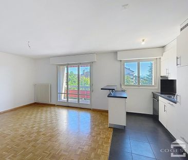 Proche de toutes commodités, appartement de 2 pièces au 2ème étage - Photo 2