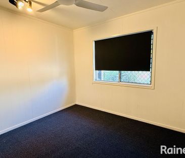 Spacious Family Home, freshly painted with new carpets in a great l... - Photo 6
