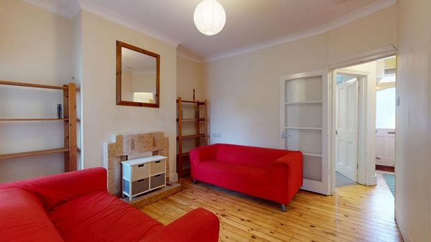 4 bedroom terraced house to rent - Photo 1