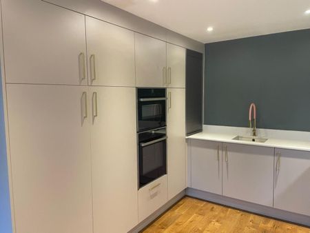 3 bedroom detached house to rent - Photo 2