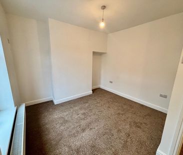 Dingle Lane, Winsford - Photo 6