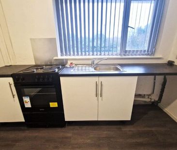 Columbia Way, Blackburn. BB2 7DT - Photo 3