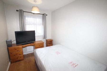 1 Crosby Street, Belfast, BT13 2HJ - Photo 3