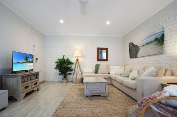 Beach Lifestyle - Photo 1