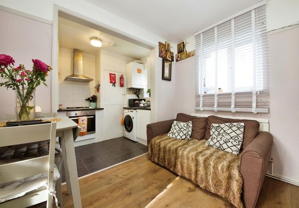 1 bedroom flat to rent - Photo 1
