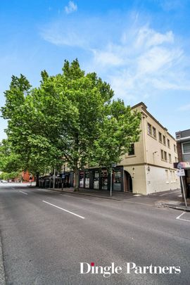 Convenient Studio Apartment on Lygon Street - Photo 1