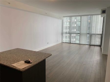 For Lease - 2910 Highway 7 Road Unit# 1201, Vaughan, Ontario - Photo 2
