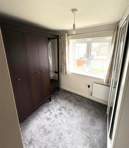 4 bedroom detached house to rent - Photo 3