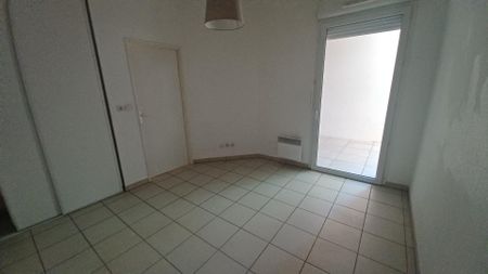 location Appartement T2 DE 41.2m² À CASTELNAU LE LEZ - Photo 2