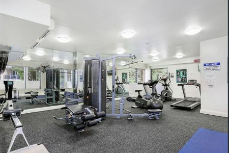 Fully Furnished 3-Bedroom Apartment | Luxury Urban Living in the Heart of Waterloo - Photo 5