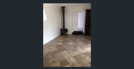 FAMILY HOME CLOSE TO THE BEACH! - Photo 3