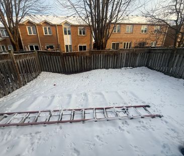 For Lease - 129 Lent Crescent, Brampton, Ontario - Photo 4