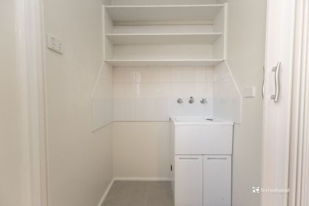 Tastefully fully renovated coast side one bedroom unit - Photo 4