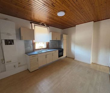 Appartement te huur in Péruwelz voor € 560 met 1 slaapkamer - Foto 2