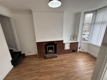2 bedroom terraced house to rent - Photo 3