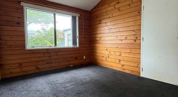 4 Bedroom House Available Now in Totara Heights (Water included in Rent) - Photo 1