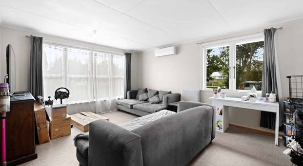 Affordable 4 Bedroom Home in Chartwell - Photo 1