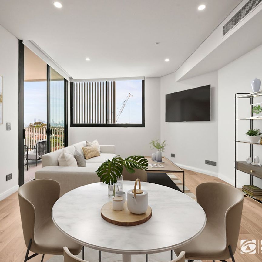 Sleek & Modern Living |100m from Train Station - Photo 1