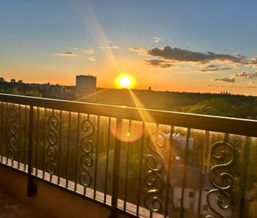 For Lease - 1 Old Mill Drive Unit# 825, Toronto, Ontario - Photo 5