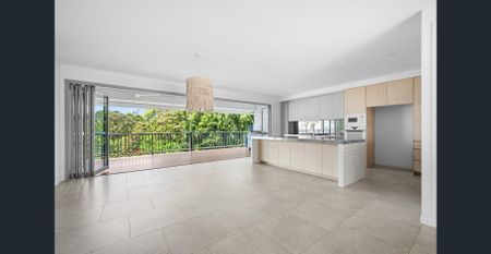 Architectural Masterpiece with Uninterrupted Ocean Views. 4 Bed, 3 Bath, 2 Car. - Photo 4